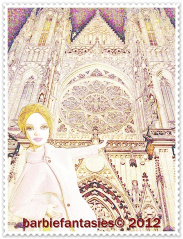 Eine Briefmarke mit dem Bild einer Frau, eines Gebäudes und etwas Text.