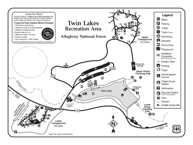 Detailierte Karte des Twin Lakes Freizeitgebiets mit Wanderwegen, Sehenswürdigkeiten und Wegstrecken.