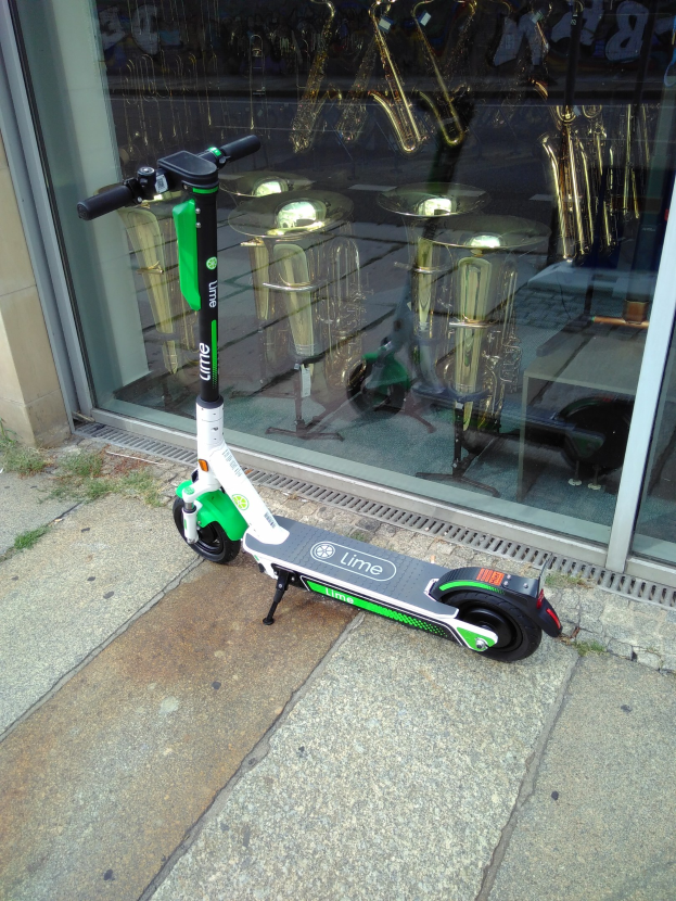 POL-MK: Diebe stehlen E-Scooter eines verletzten Mannes