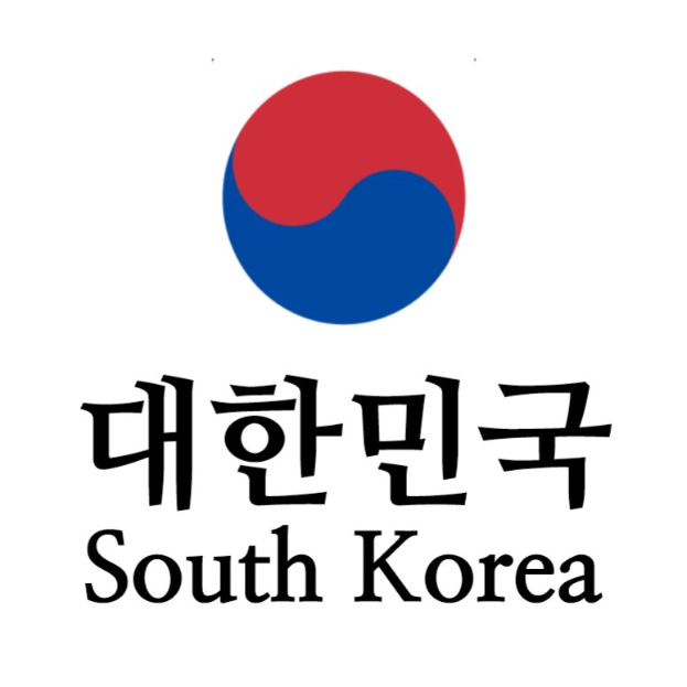 S%C3%BCdkorea-Logo mit einem blauen und roten Kreis und 'S%C3%BCdkorea' in wei%C3%9Fem Text in der Mitte.
